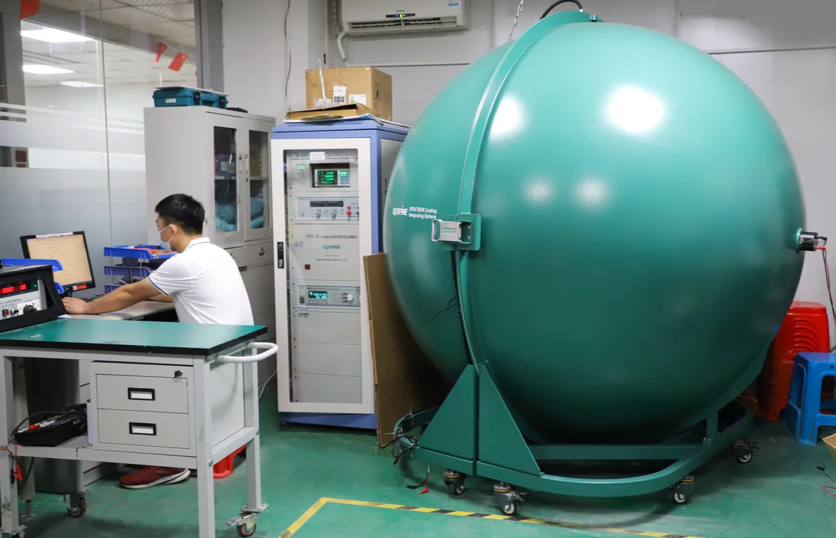 Integrating sphere