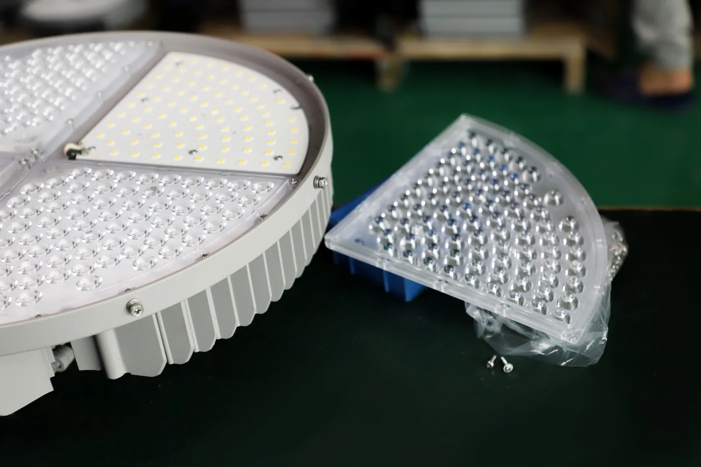 Scorpius 750–1250 W lens sectors on the bench